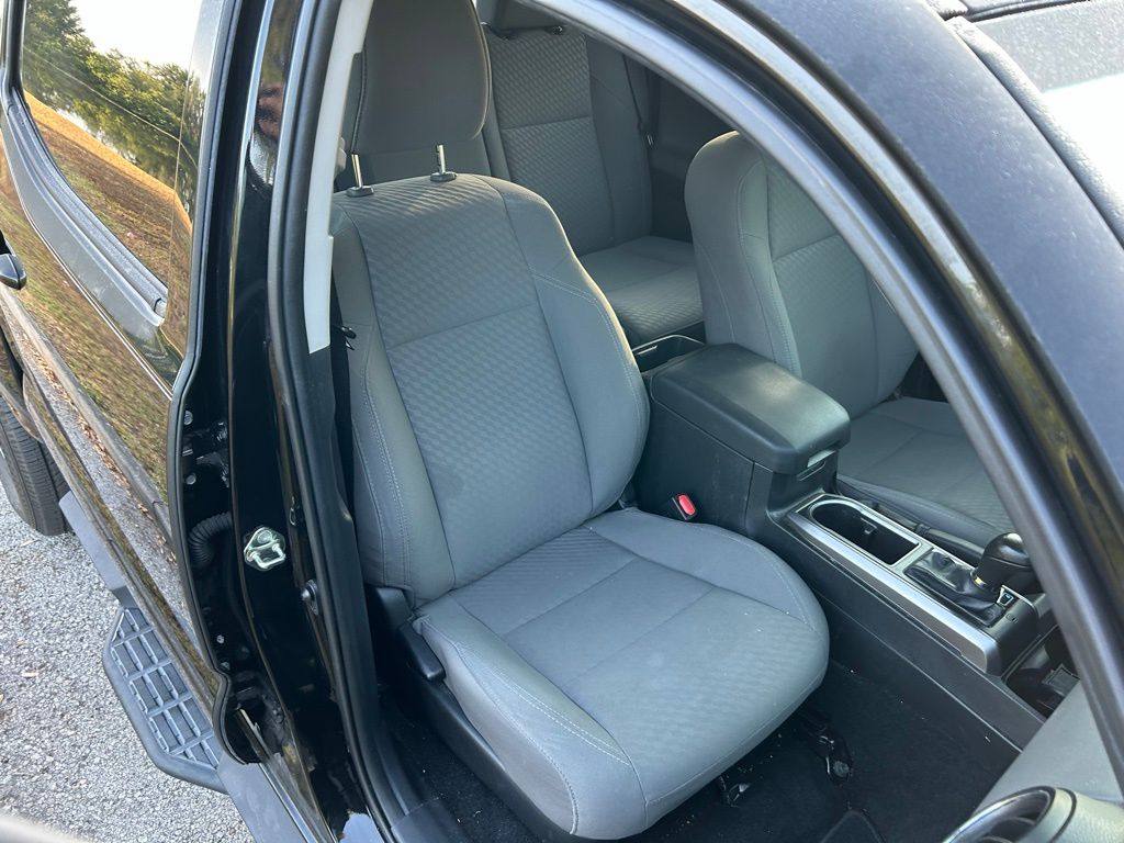 2020 Toyota Tacoma SR 15