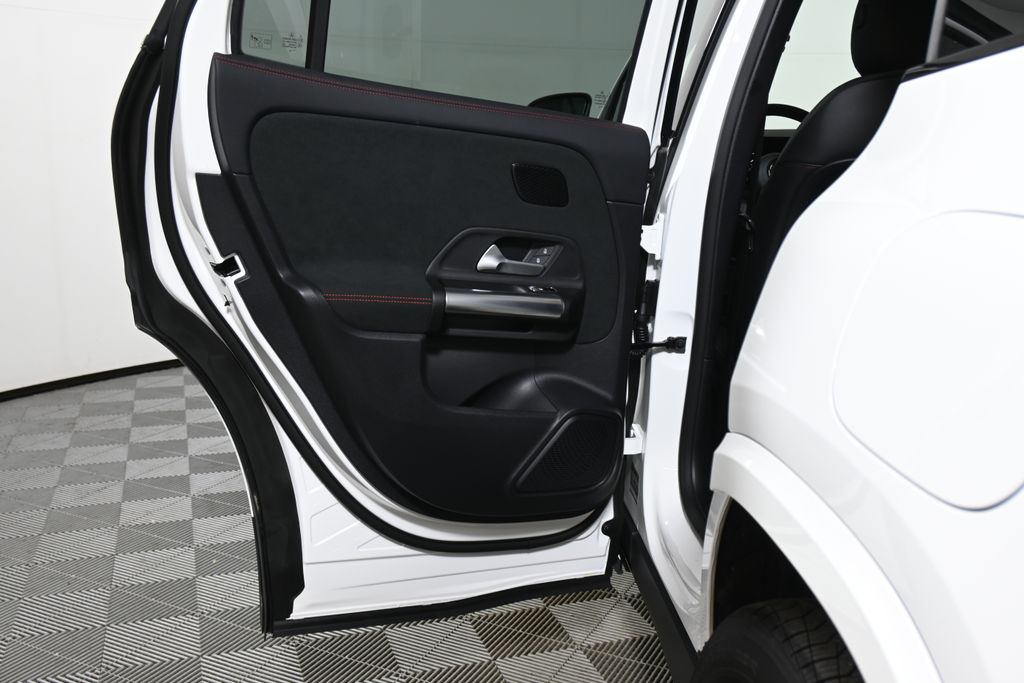 Thumbnail: 2026 Mercedes-Benz GLA - 30