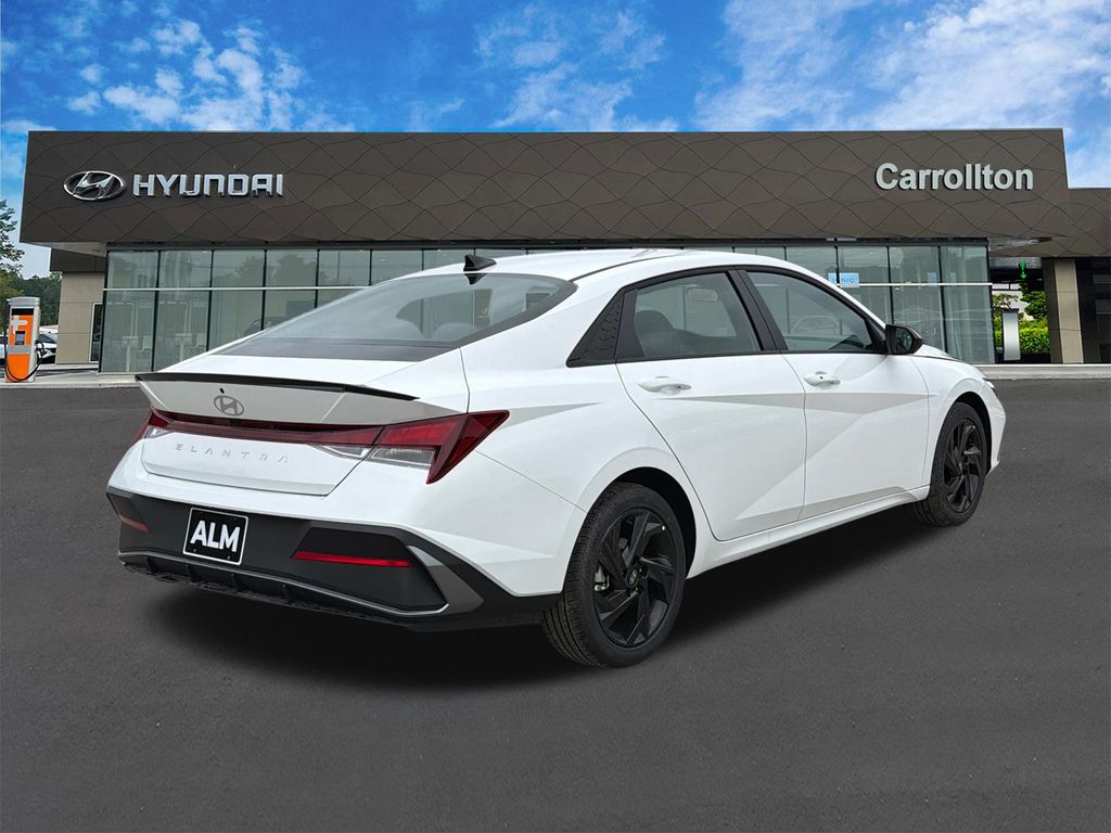 New 2026 White Hyundai SEL Sport image 6