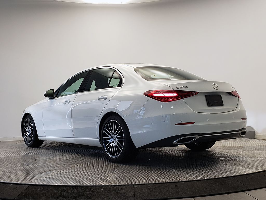 Thumbnail: 2022 Mercedes-Benz C-Class - 3