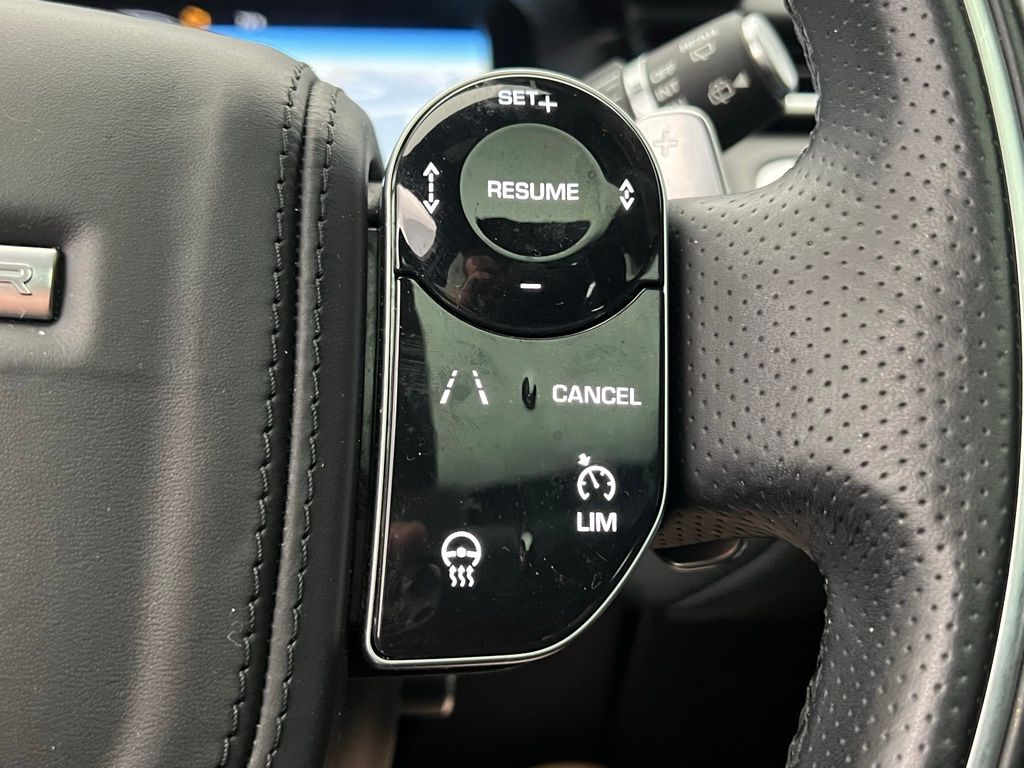 Thumbnail: 2020 Land Rover Range Rover Velar - 19