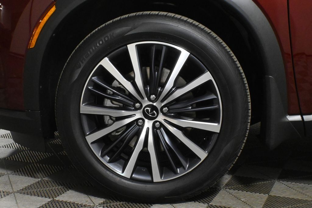 Thumbnail: 2025 INFINITI QX60 - 12