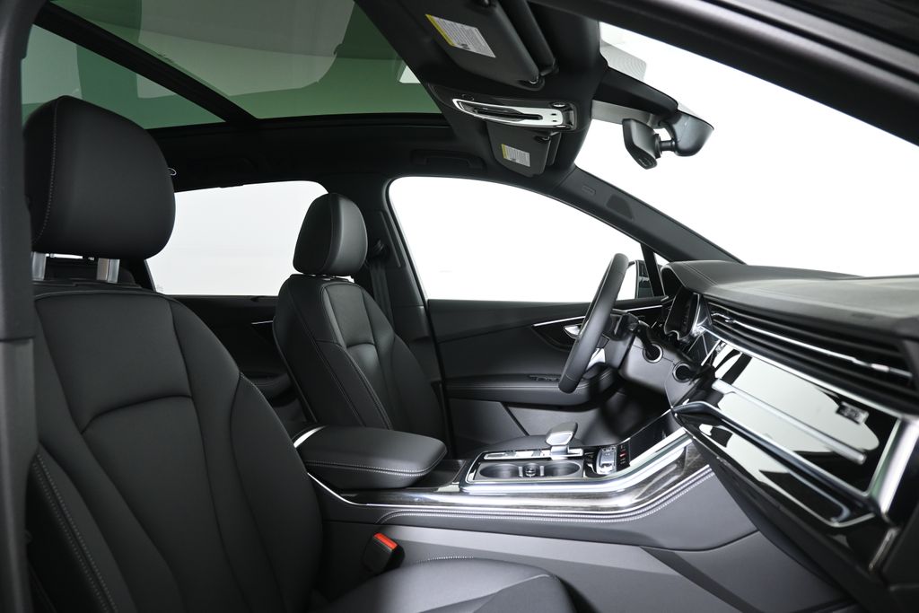 Thumbnail: 2026 Audi Q7 - 22