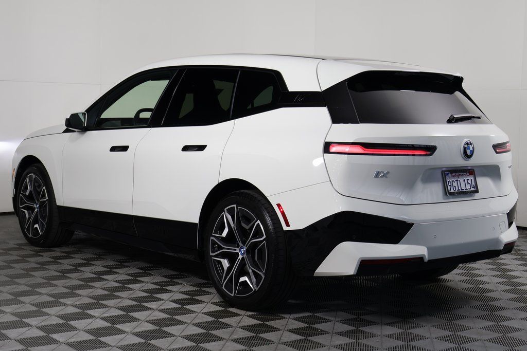 Thumbnail: 2024 BMW iX - 6