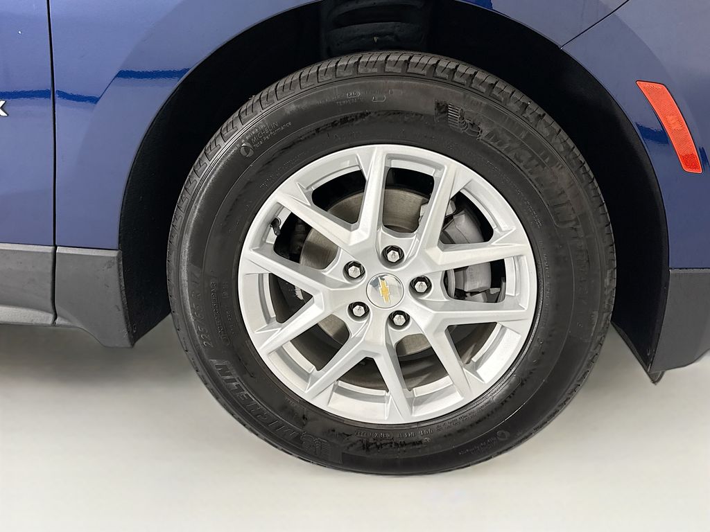 Thumbnail: 2022 Chevrolet Equinox - 32