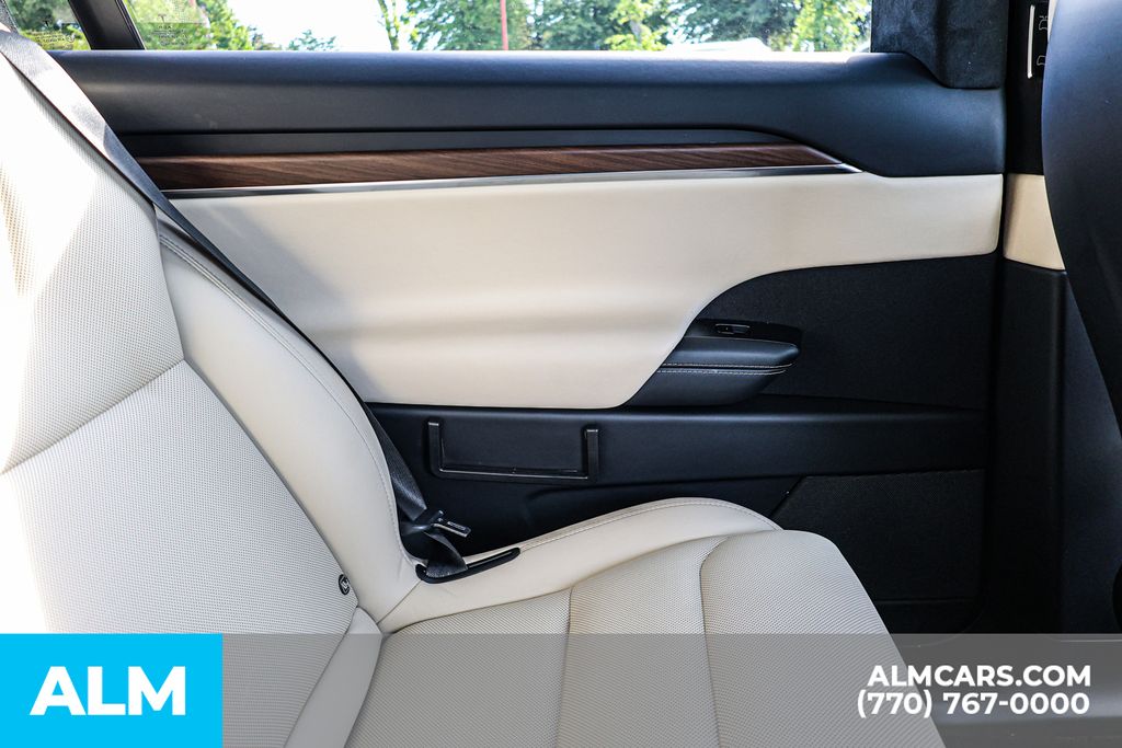 Used 2023 White Tesla Standard Range image 48