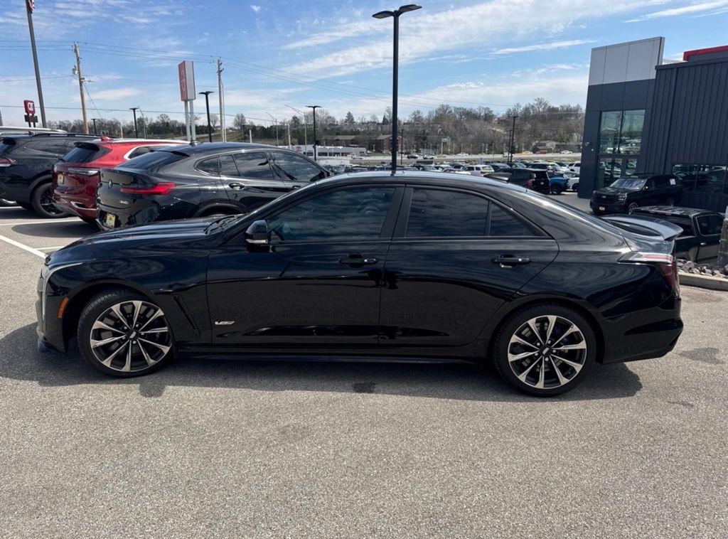 View vehicle photo 6