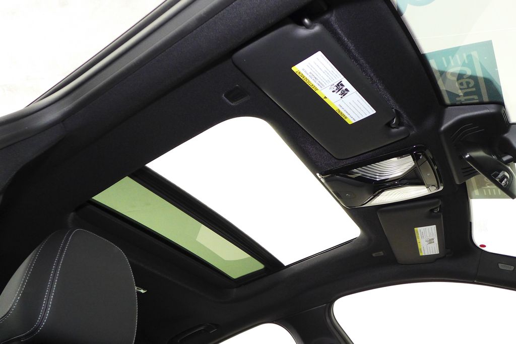 Thumbnail: 2023 BMW i4 - 19