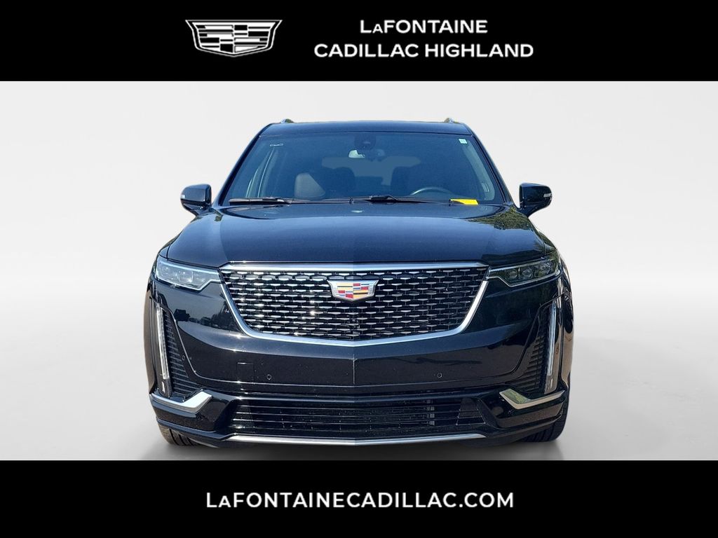 2022 Cadillac XT6 Premium Luxury 2