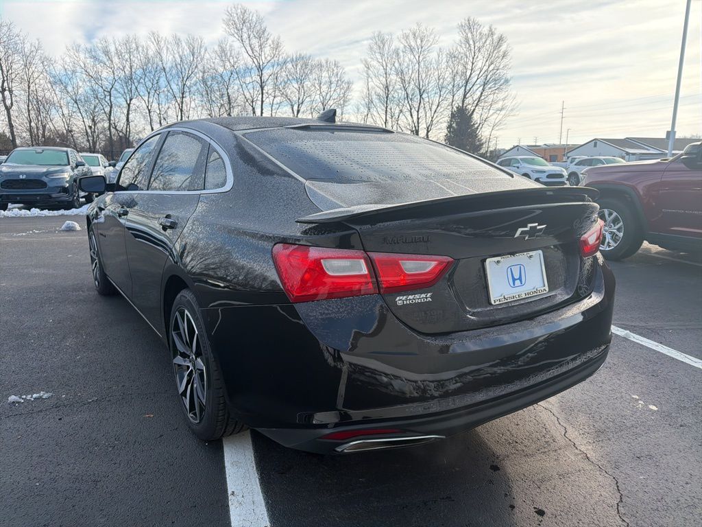 Thumbnail: 2022 Chevrolet Malibu - 3