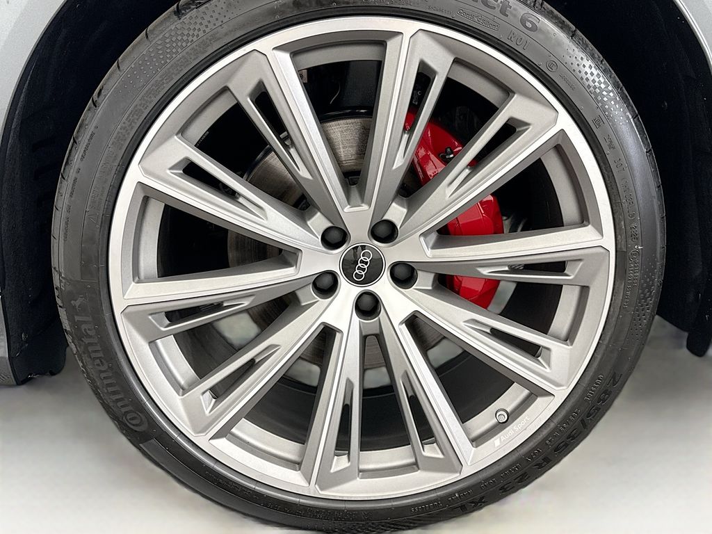 Thumbnail: 2026 Audi Q8 - 29