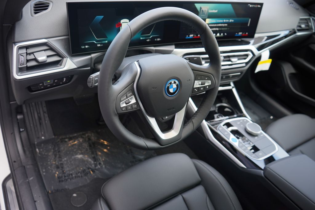 2024 BMW i4 eDrive40 13