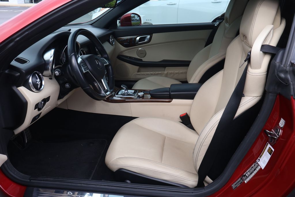 Thumbnail: 2016 Mercedes-Benz SLK - 11