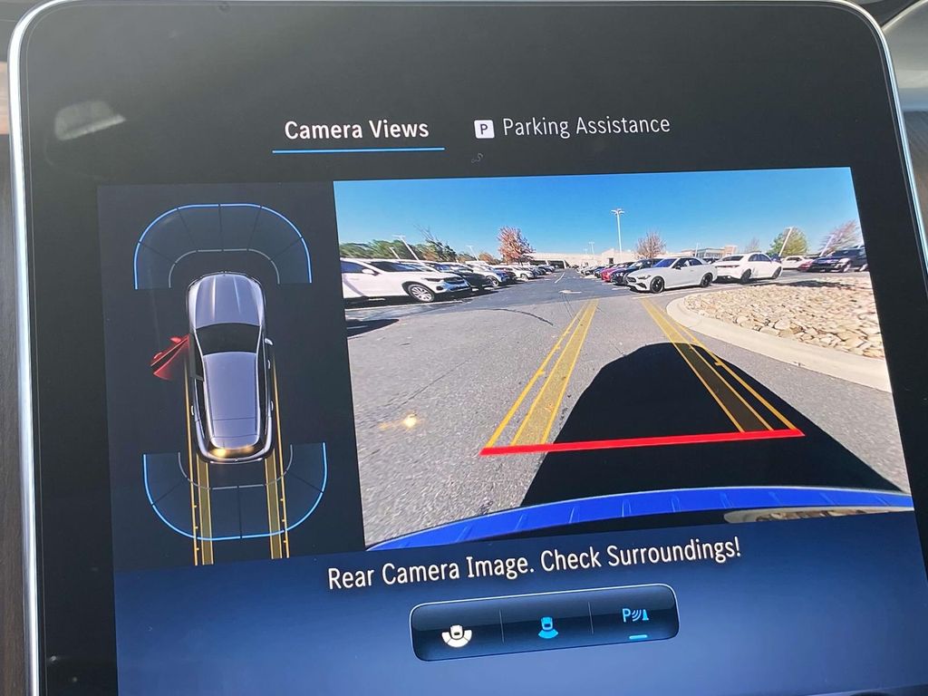 Thumbnail: 2025 Mercedes-Benz GLC - 20