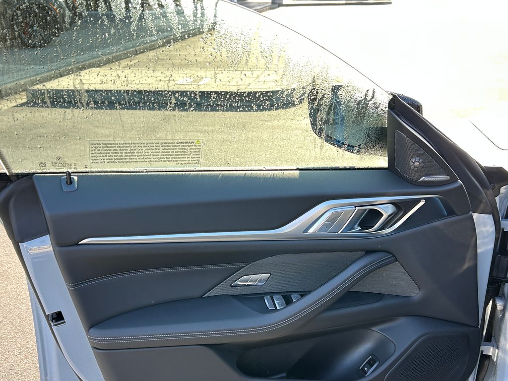 Thumbnail: 2025 BMW i4 - 11