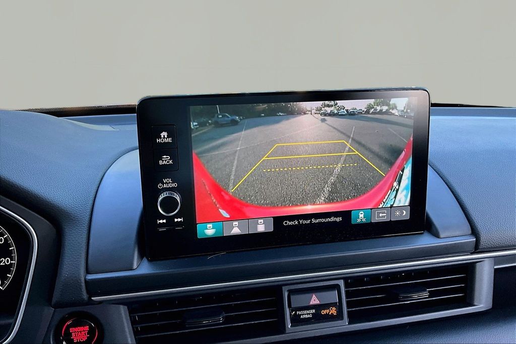 2025 Honda Pilot EX-L - Photo 11