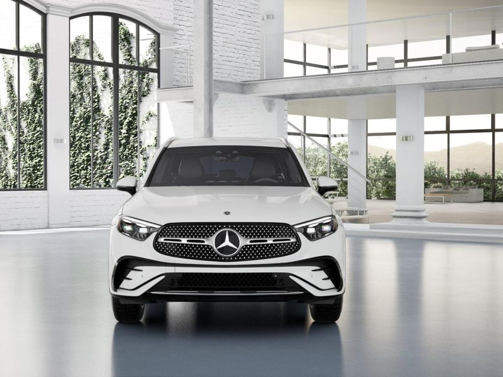 2025 Mercedes-Benz GLC 350 7