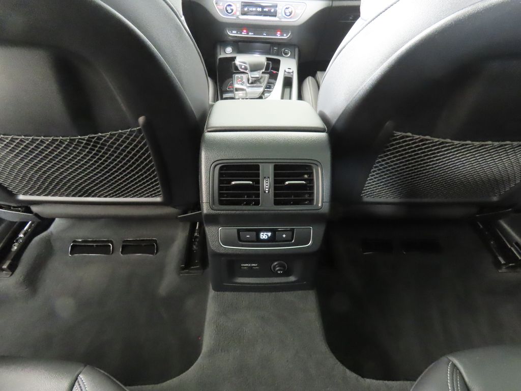 Thumbnail: 2025 Audi Q5 - 26