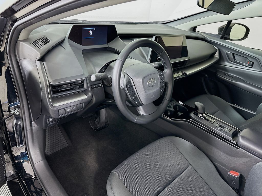 Thumbnail: 2024 Toyota Prius - 9