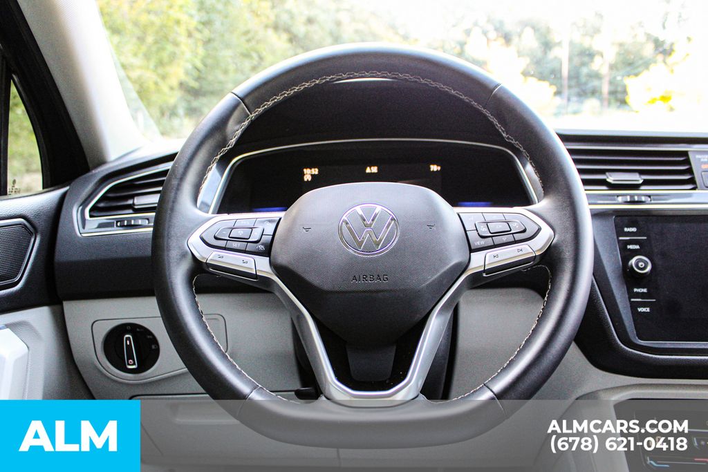 Used 2022 Blue Volkswagen 2.0T SE image 24