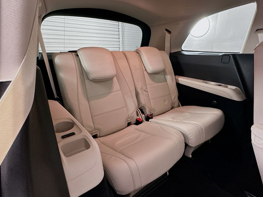 Thumbnail: 2022 Mercedes-Benz GLS - 28