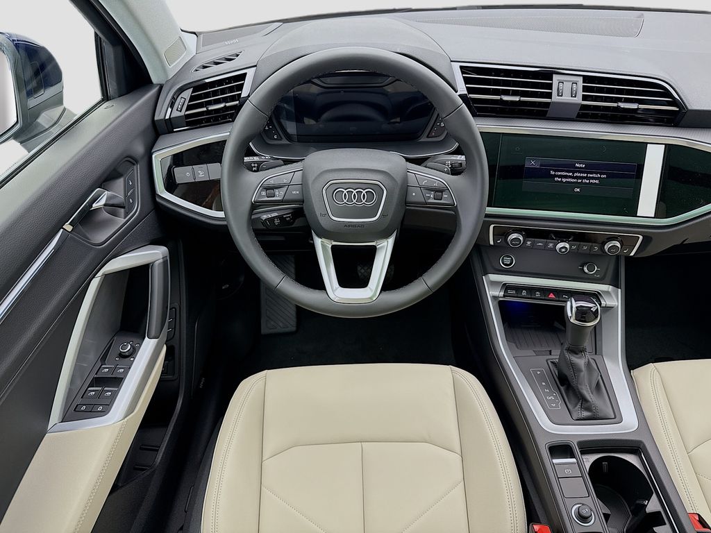 Thumbnail: 2025 Audi Q3 - 11