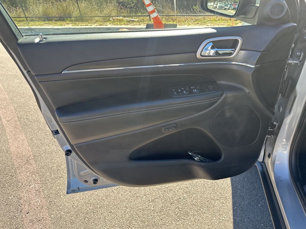 Used Car 2017 Jeep Grand Cherokee  Limited For Sale Under $20,000 In Austin, Texas