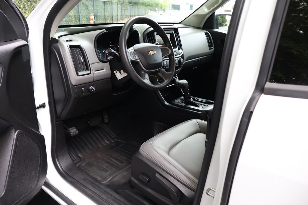 Thumbnail: 2019 Chevrolet Colorado - 14