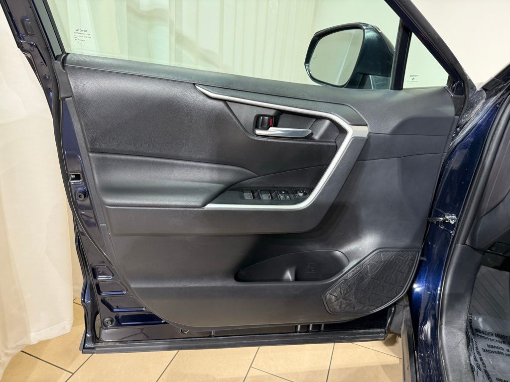 2024 Toyota RAV4 XLE 15