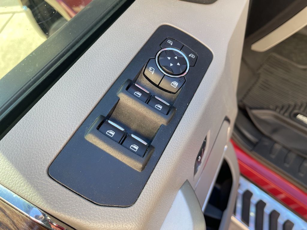 Used 2018 Red Ford Lariat image 12