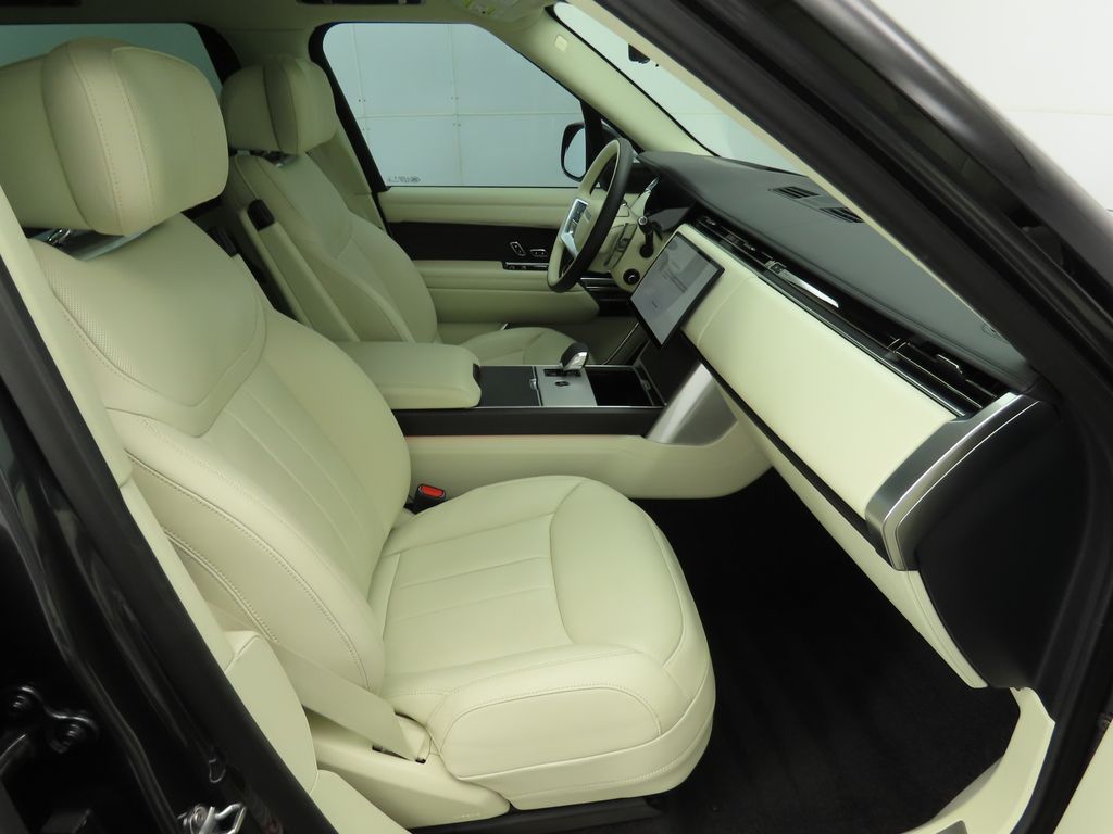 Thumbnail: 2024 Land Rover Range Rover - 20