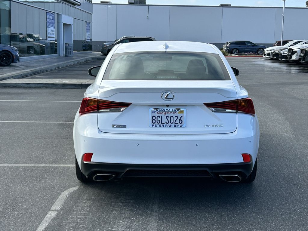 2018 Lexus IS 300 4
