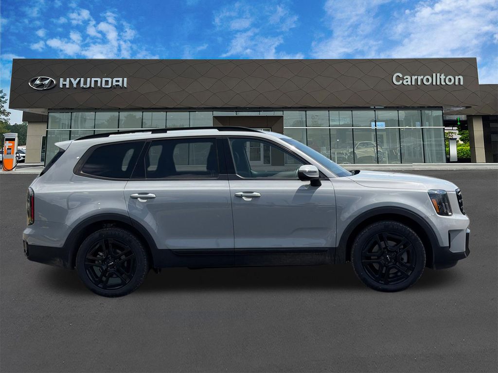 Used 2024 Gray Kia EX X-Line image 4