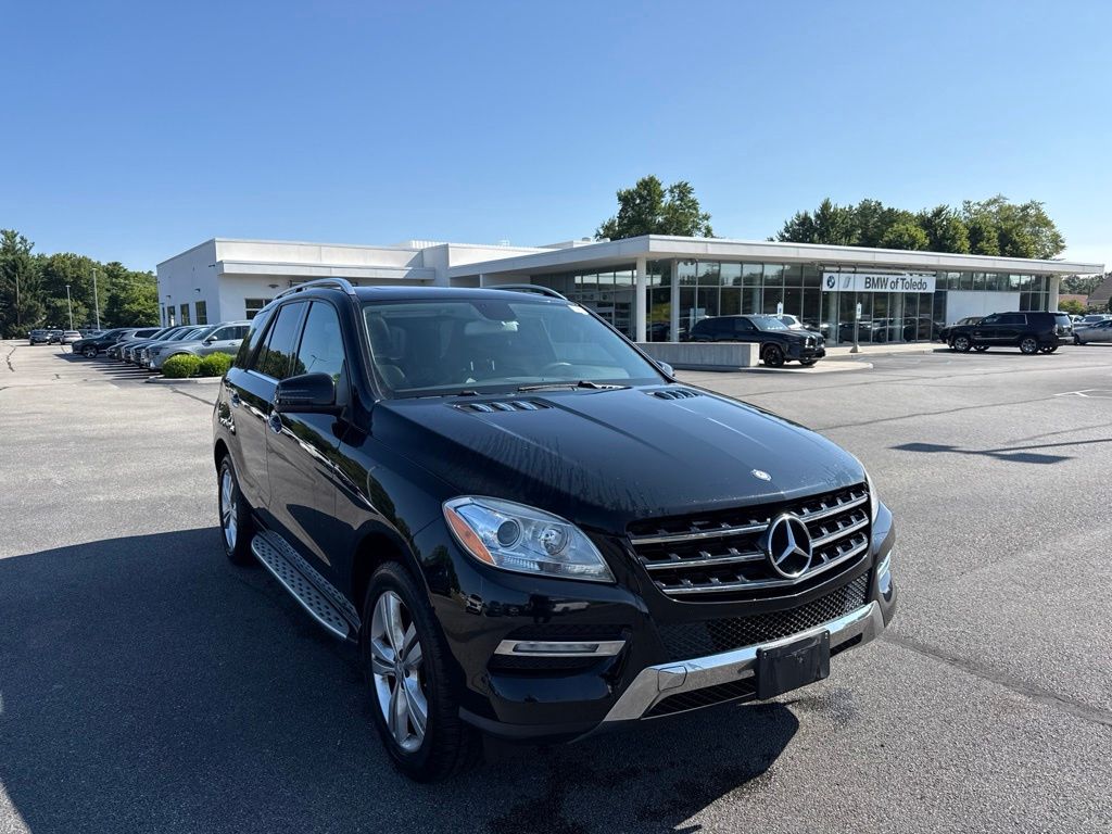2013 Mercedes-Benz M-Class SUV / Crossover All-Wheel Drive 7-Speed Automatic