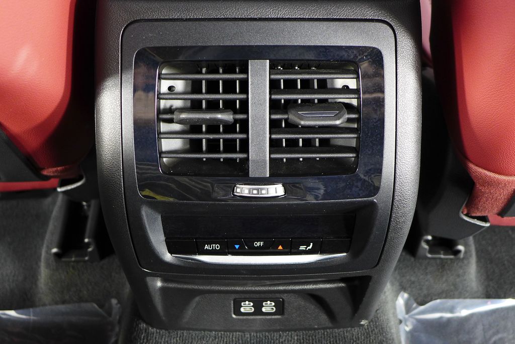 Thumbnail: 2023 BMW X3 - 24