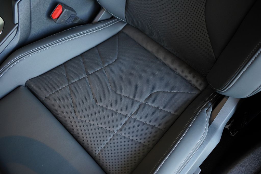 Thumbnail: 2026 BMW 2 Series - 10