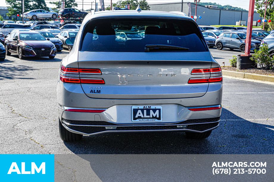 Used 2026 Silver Genesis 2.5T image 10