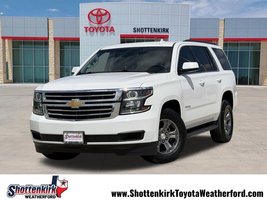 Summit White 2019 Chevrolet Tahoe SUV / Crossover 4X2 6-Speed Automatic Overdrive