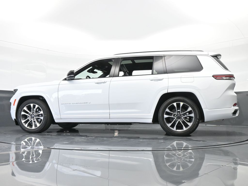 Used 2024 Bright White Clearcoat Jeep Overland image 49