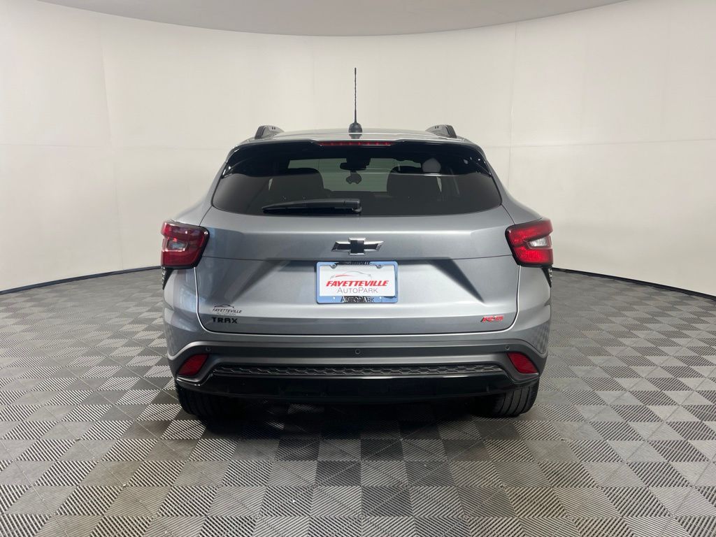 Thumbnail: 2025 Chevrolet Trax - 8