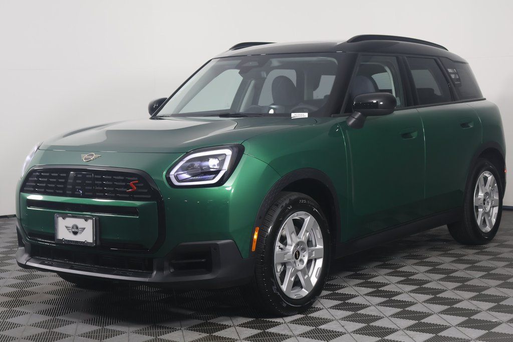 2025 MINI Countryman S's photo