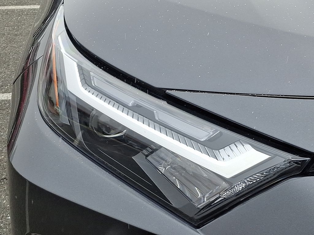 Thumbnail: 2024 Toyota RAV4 - 9