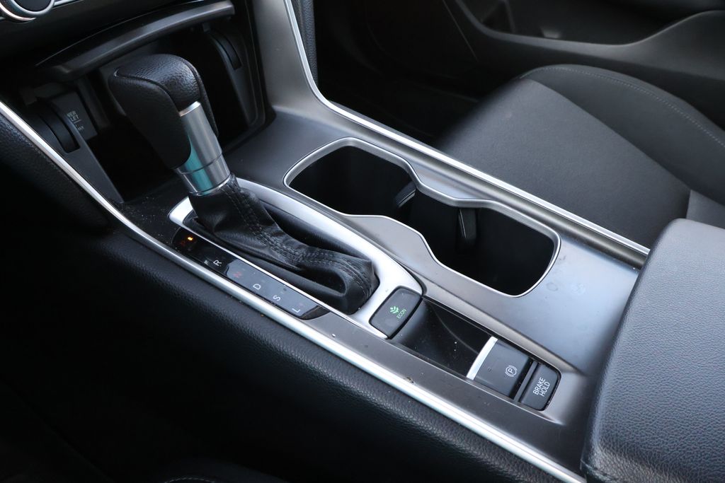 Thumbnail: 2019 Honda Accord - 27