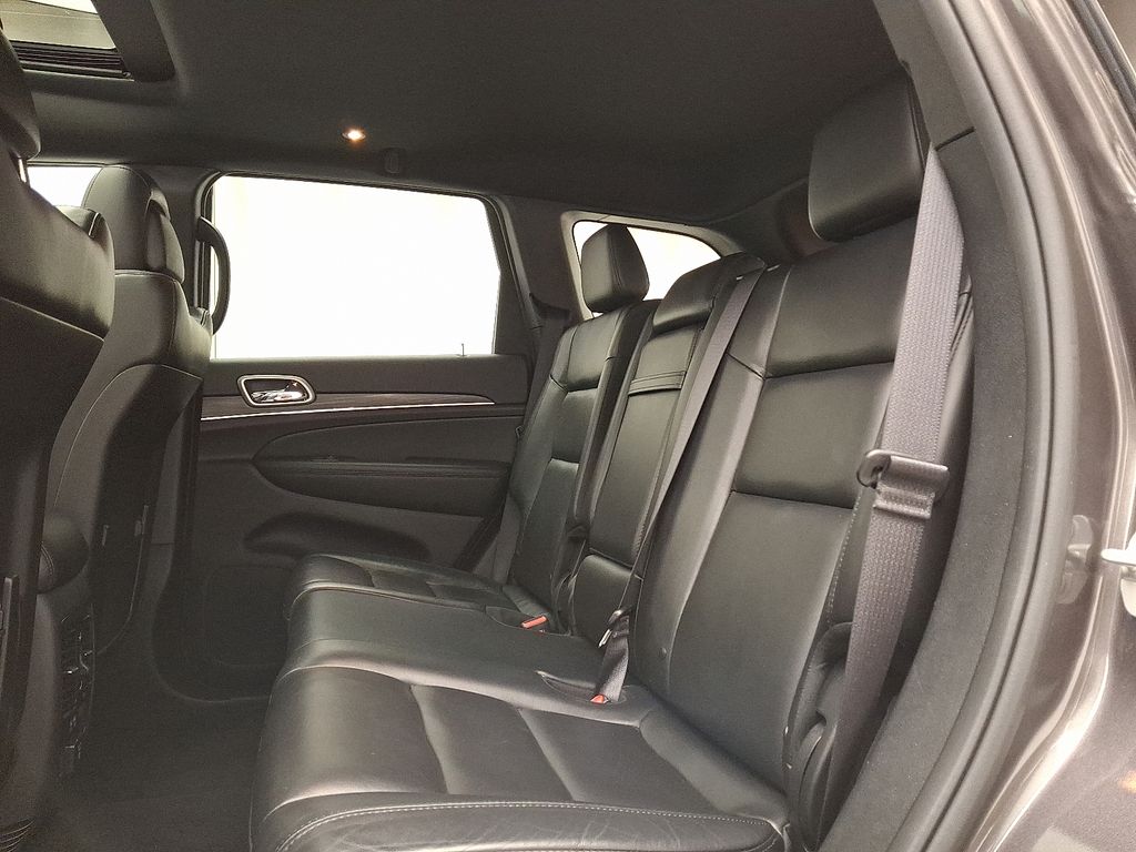 Thumbnail: 2019 Jeep Grand Cherokee - 10