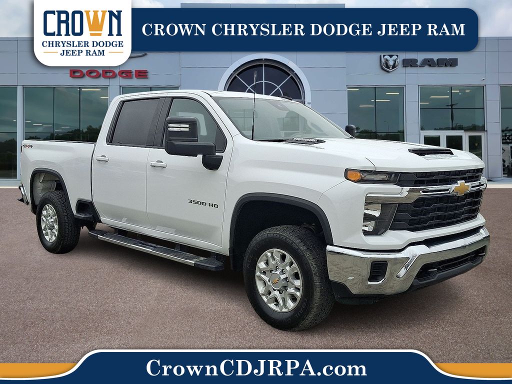 2024 Chevrolet Silverado 3500HD LT Crew Cab 4WD