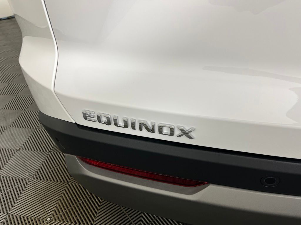 Thumbnail: 2027 Chevrolet Equinox - 19
