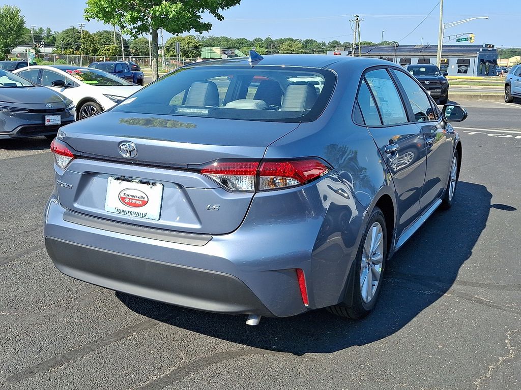 Thumbnail: 2025 Toyota Corolla - 4