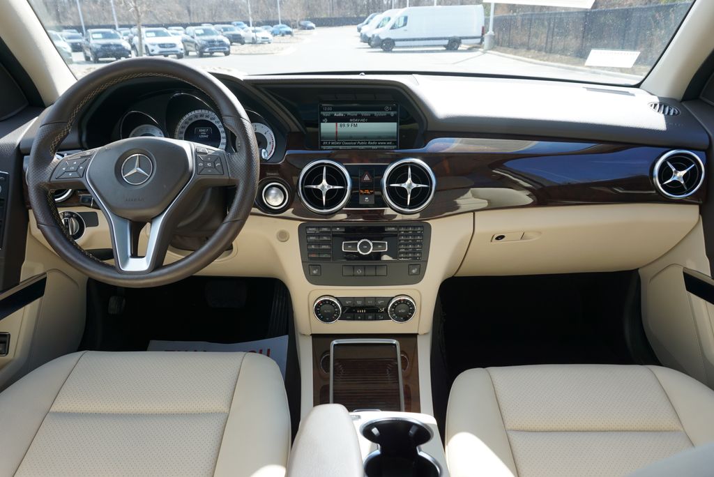 Thumbnail: 2014 Mercedes-Benz GLK - 17