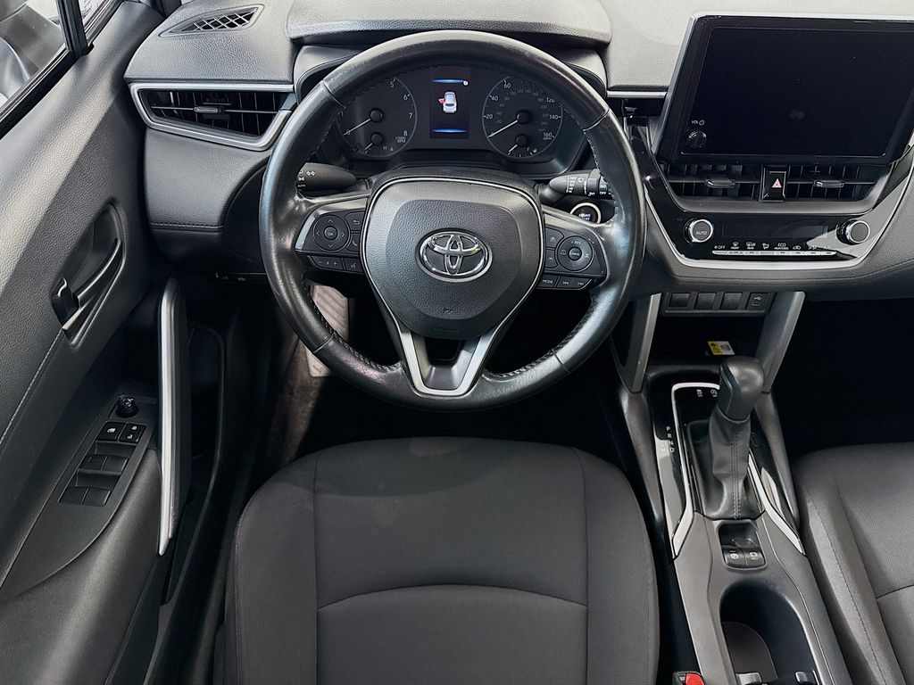 Thumbnail: 2023 Toyota Corolla Cross - 10