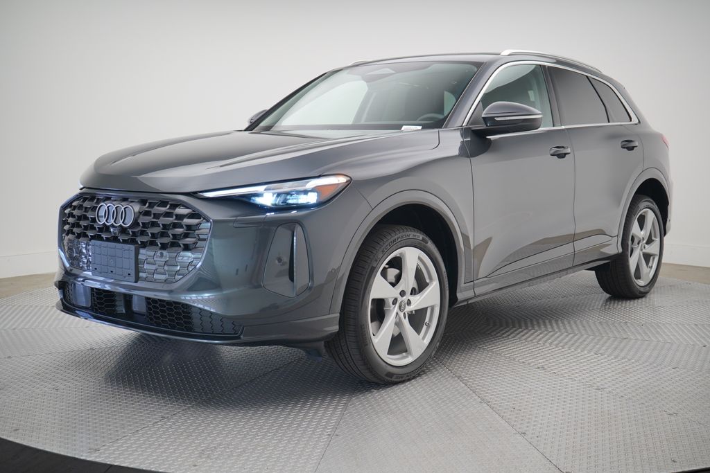 Thumbnail: 2025 Audi Q5 - 1